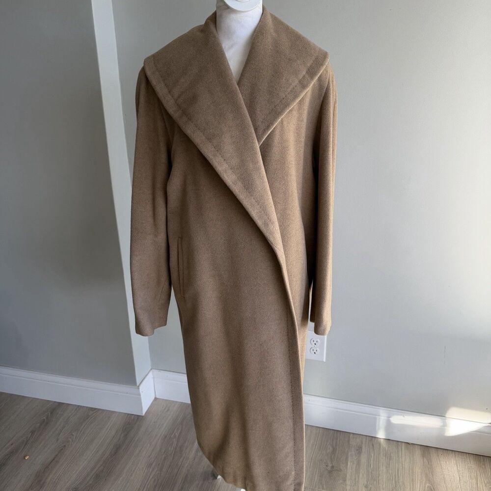 Vintage Wells Women’s Wrap Coat Chinese Cashmere Clean Girl Car Size Medium Tan